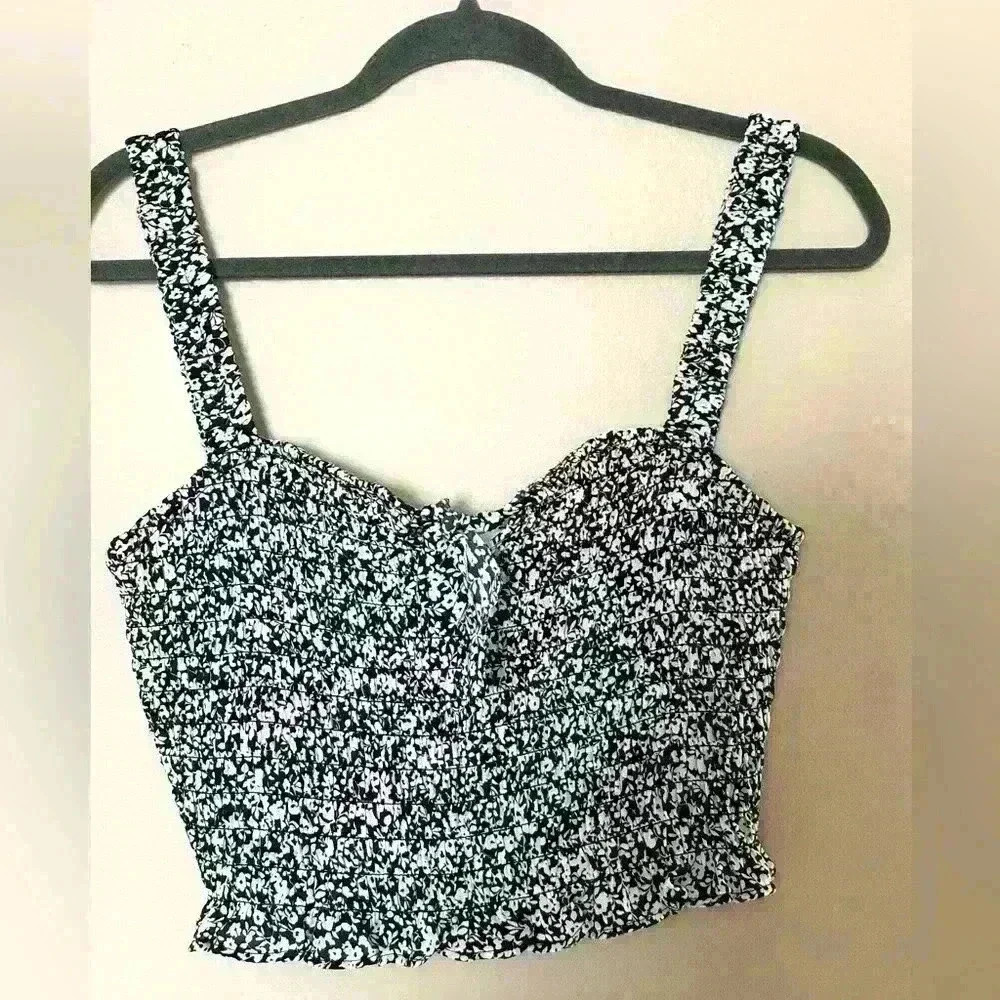 NWT Sienna Sky Women's Smocked Crop Top Blouse